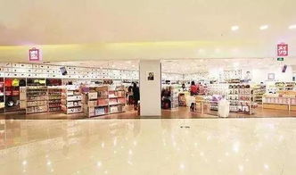 他靠10元小店，年銷100億 這才是商業模式的秘密